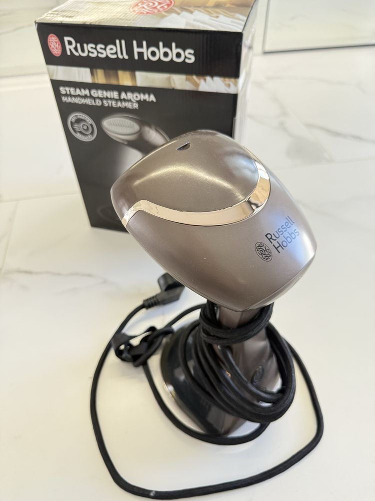 Parownica do ubran Russell Hobbs stan idelany