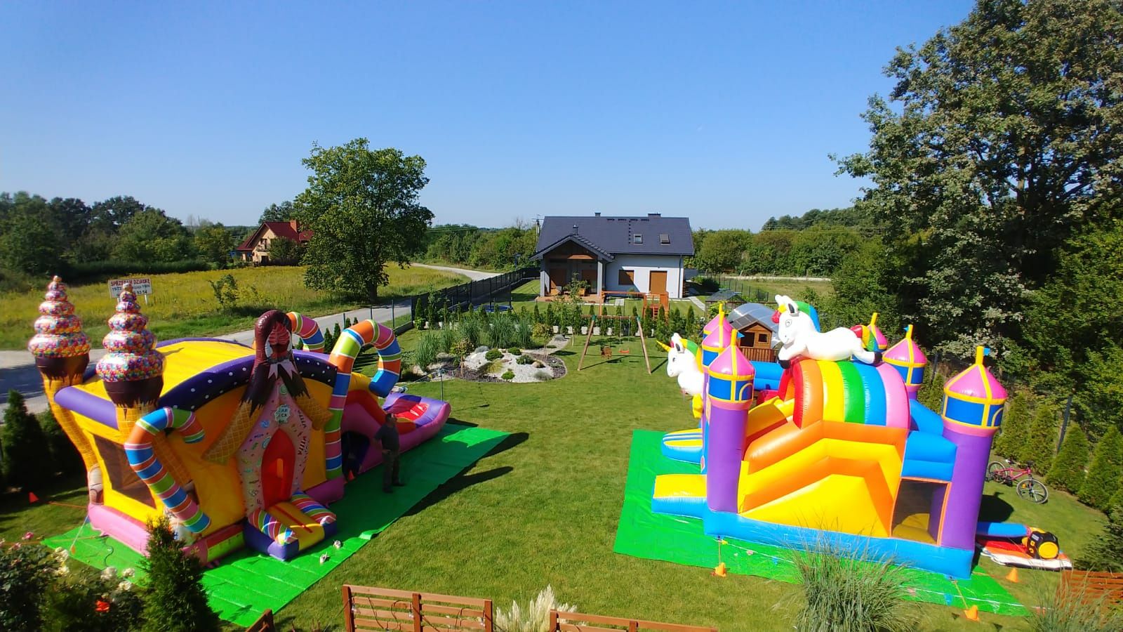 Dmuchaniec Candyhouse - zamki dmuchane dmuchańce wynajem zamków dmucha