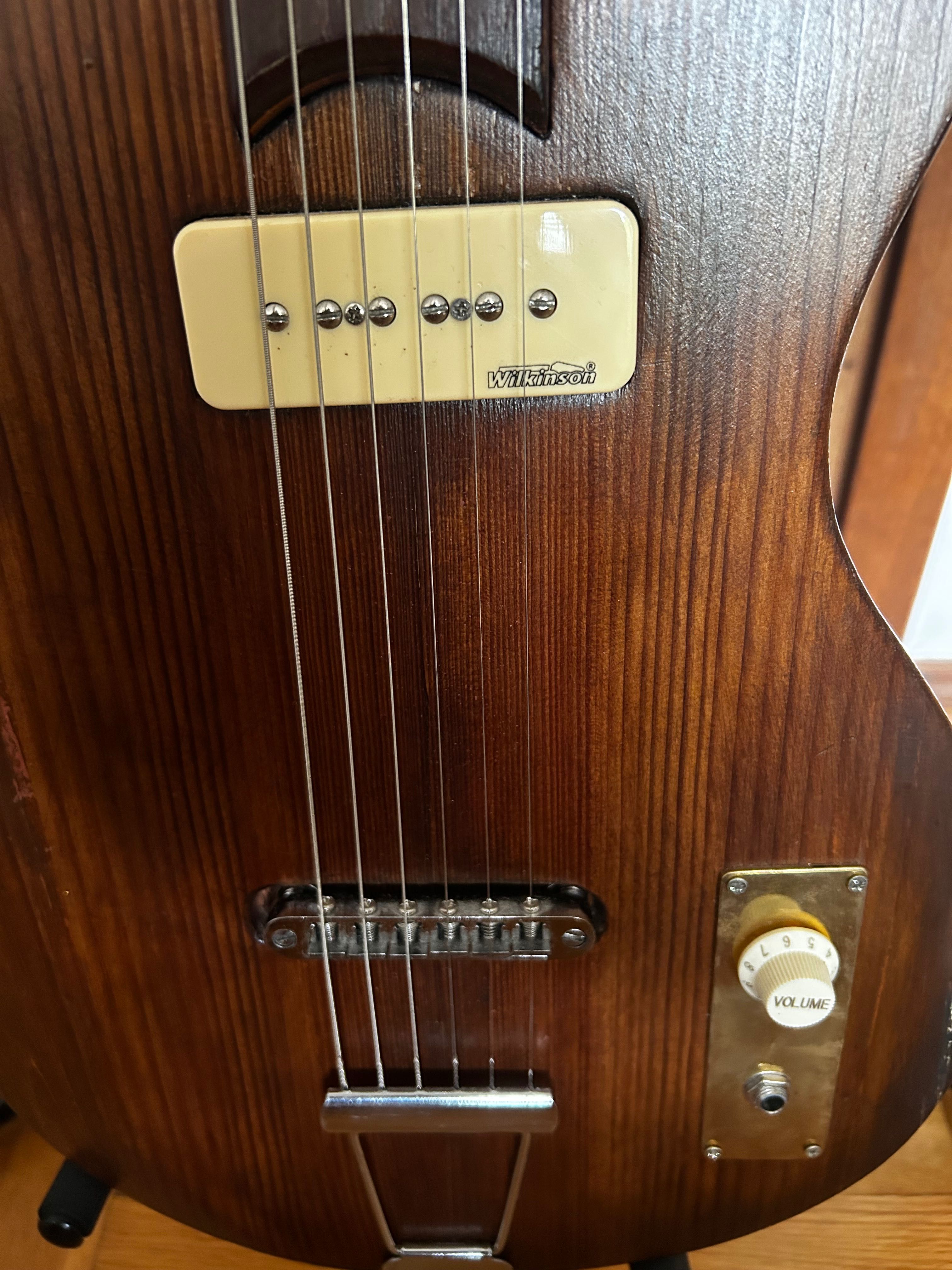 Gitara Lutnicza / Lap Steel