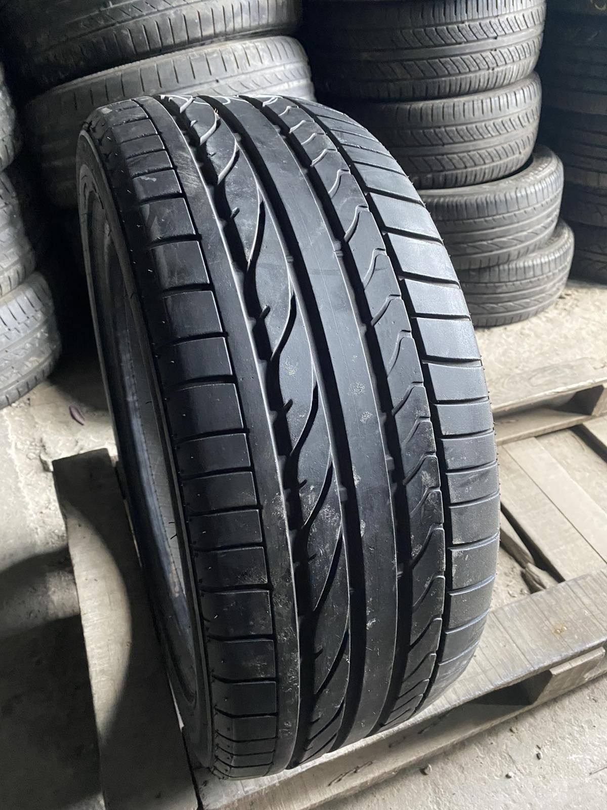 235.45.18 Bridgestone 1шт лето БУ склад шины резина из Европы 45 R18