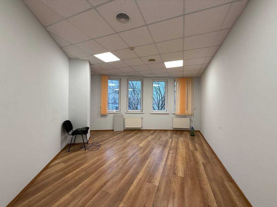 Е.Коновальця.Офіс 290м.6 кабінетів.Центр.Печерськ метро 3хв.БЕЗ%