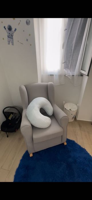 Poltrona de amamentação