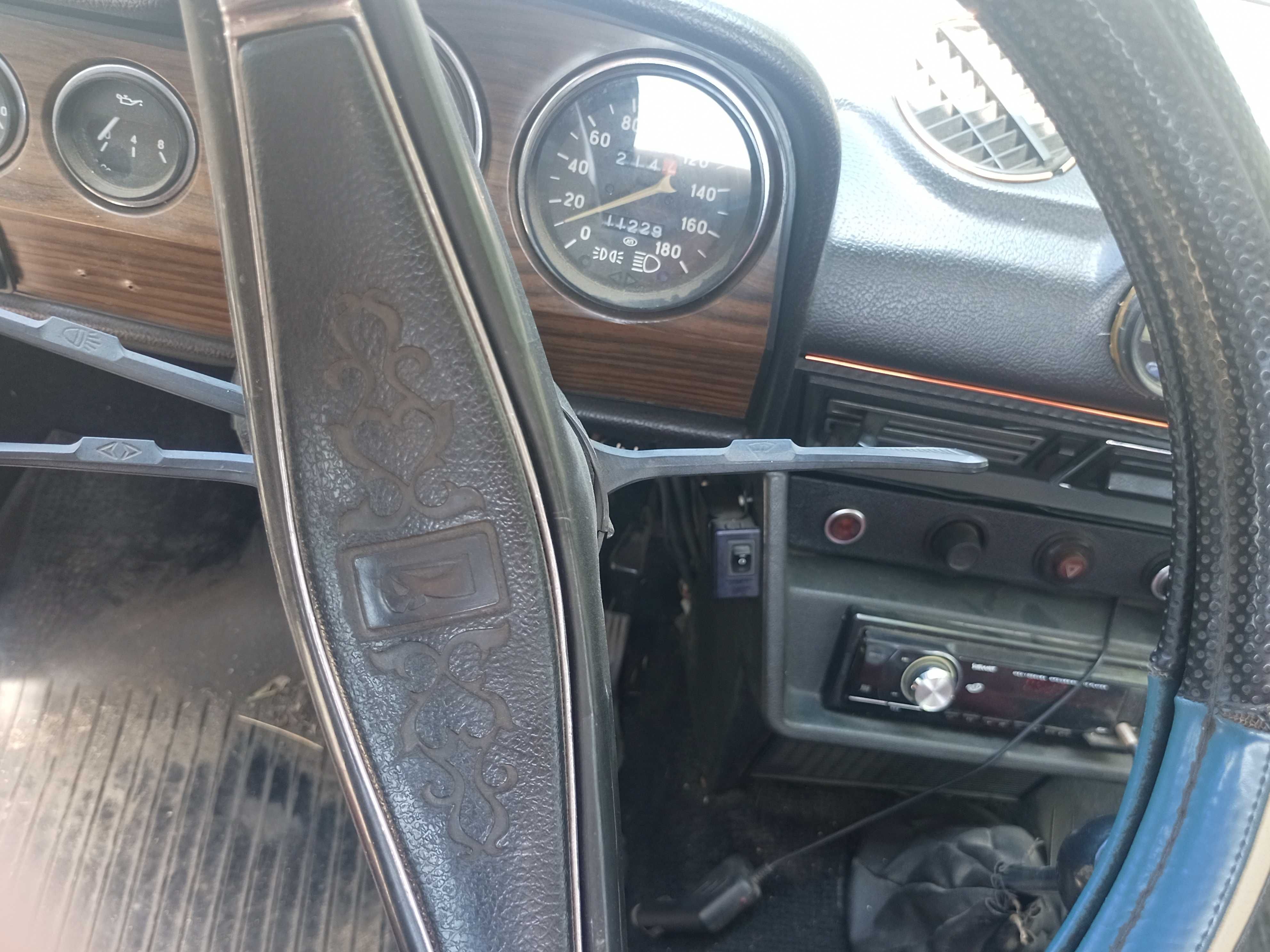 Автомобіль ВАЗ 2106