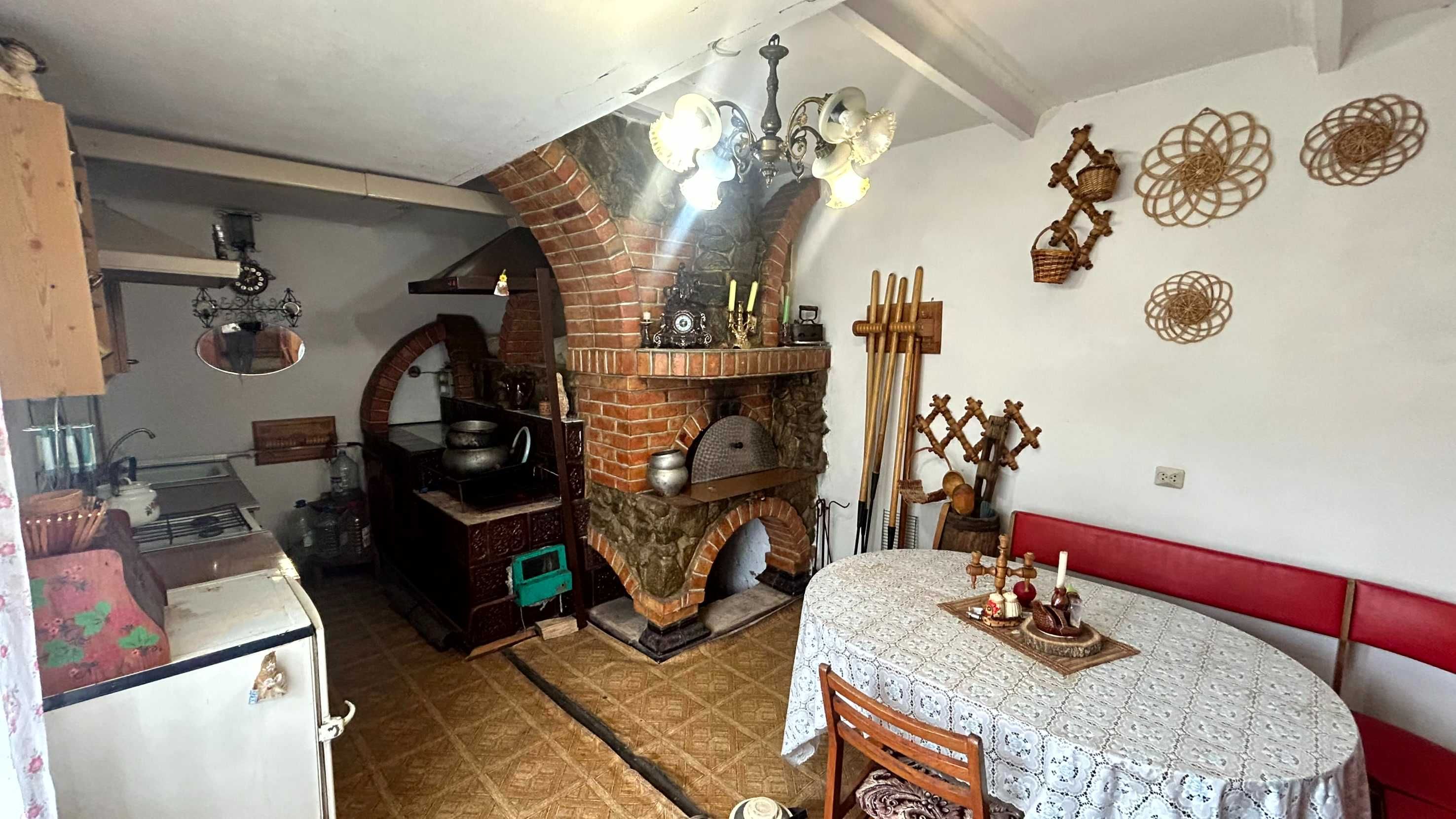 Продаж 2-х поверхового будинку в 15 хв до Кременчука. Дмитрівка