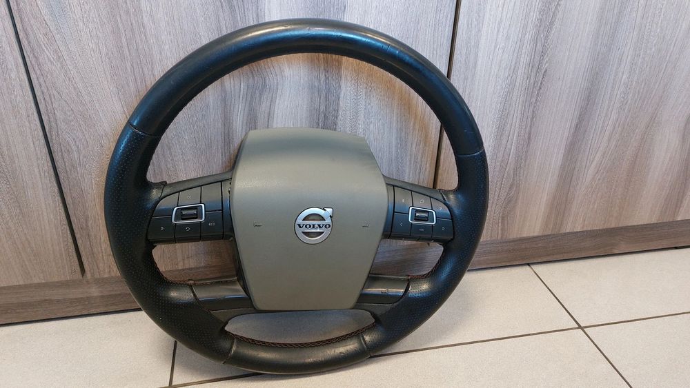 VOLVO FH4 KIEROWNICA SKÓRZANA