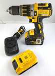Wkrętarka DEWALT DCD795 + Aku 4AH + 2AH + Ładowarka