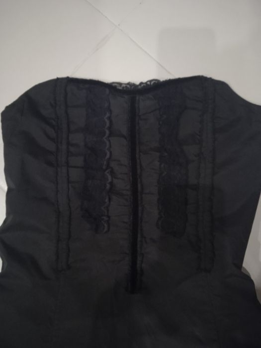 Vestido preto de cerimónia i