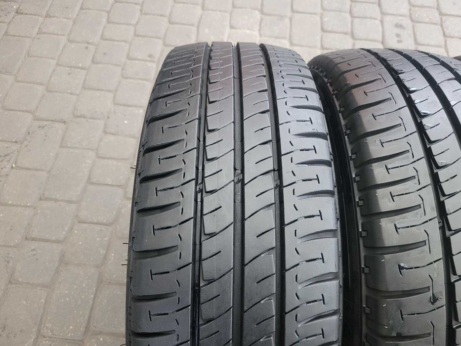 215  / 60  R 17C   Michelin     Lato /Komplet