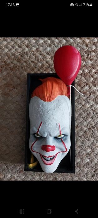 IT booknook decoração pintado à mão