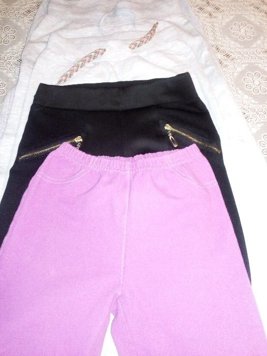 Spodnie dresowe roz.128-134.