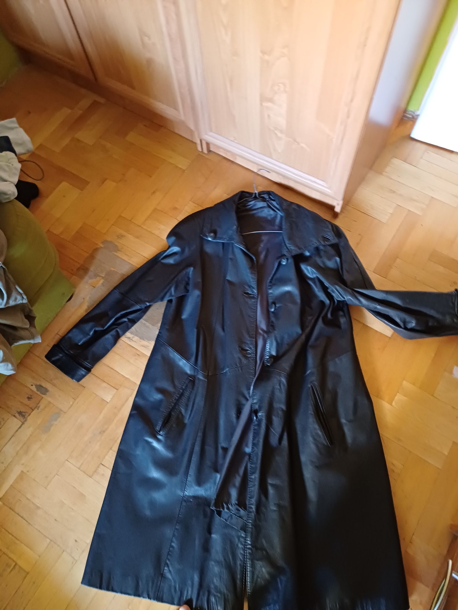 Płaszcz skórzany czarny