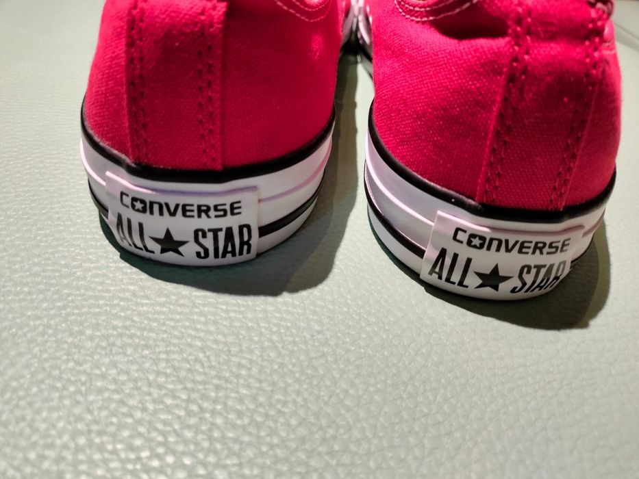 Trampki damskie Converse NOWE