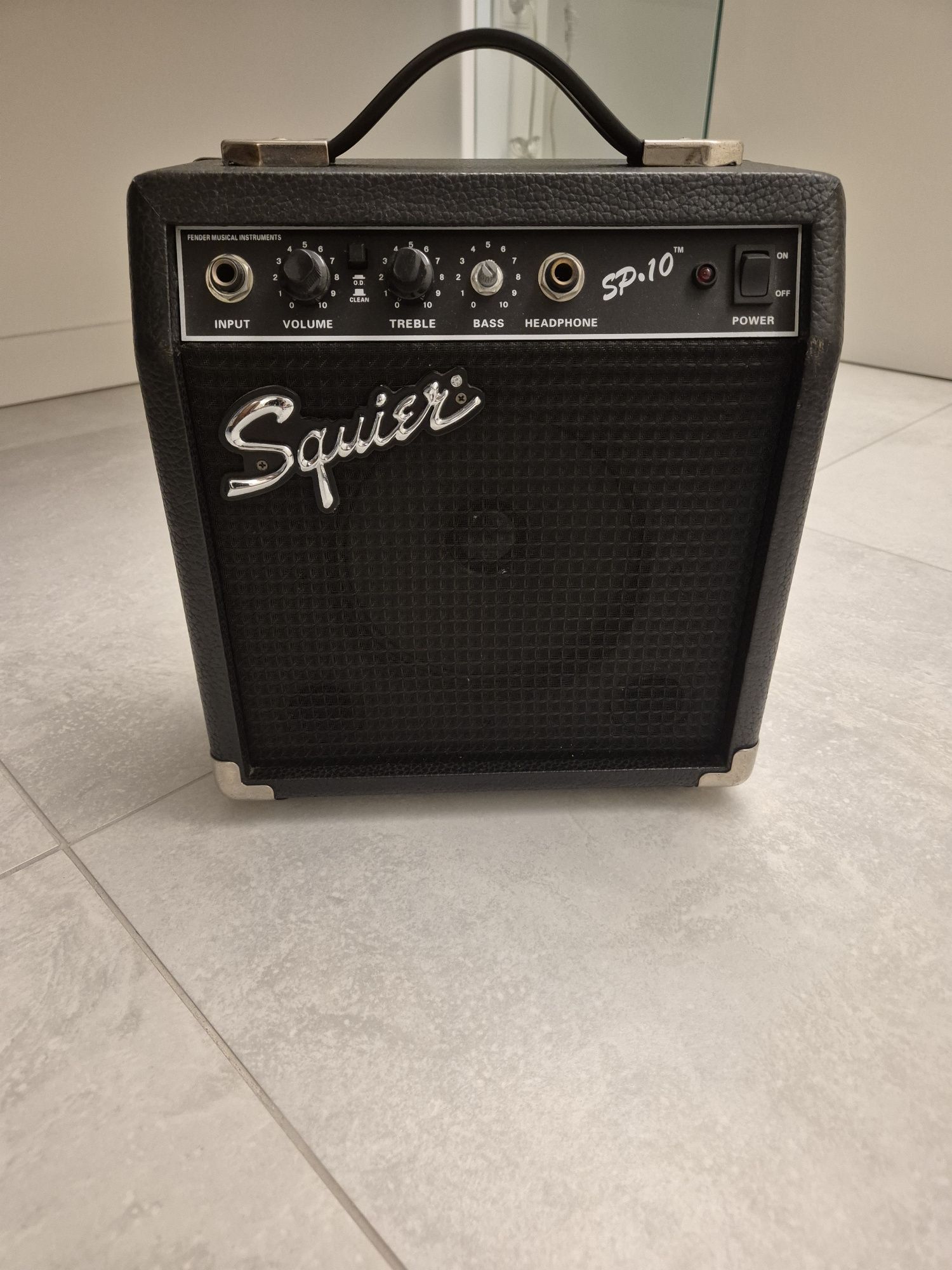 Amplificador Squier SP 10