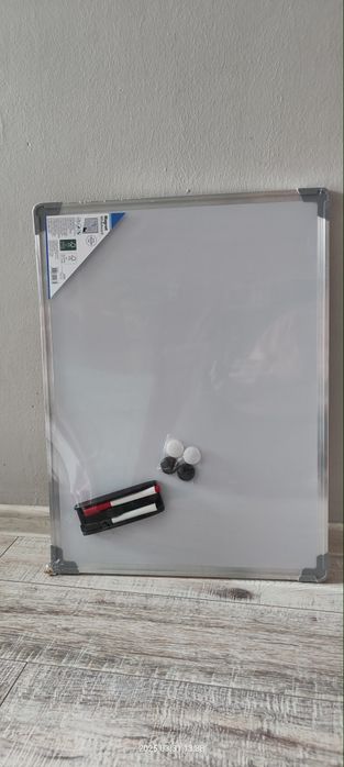 Tablica magnetyczna, suchościeralna 45