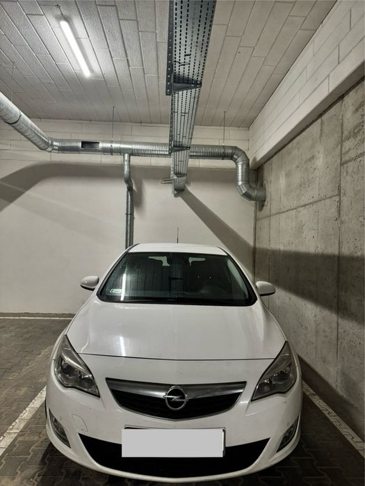 Opel Astra J 1.7 CDTI 125 KM