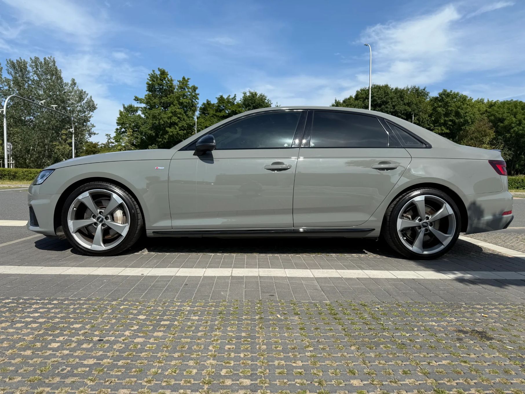 Audi A4 Audi A4 B9 2.0 TFSI Quattro Sport S tronic Nardo Gray