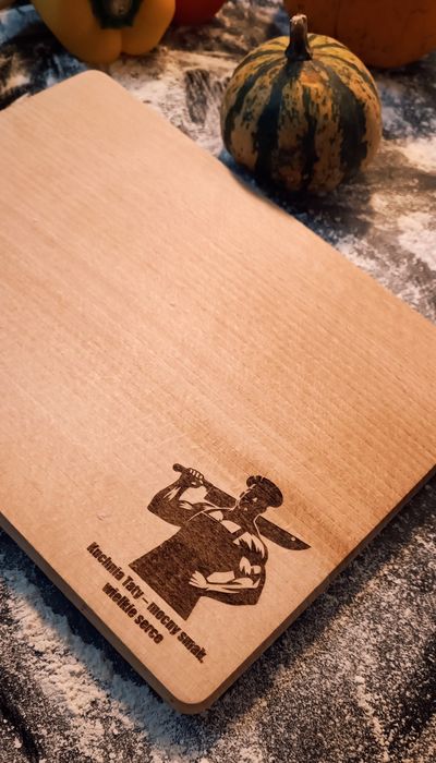 Deska do Krojenia Bukowa z Grawerem – Unikalny Prezent, 45 PLN!