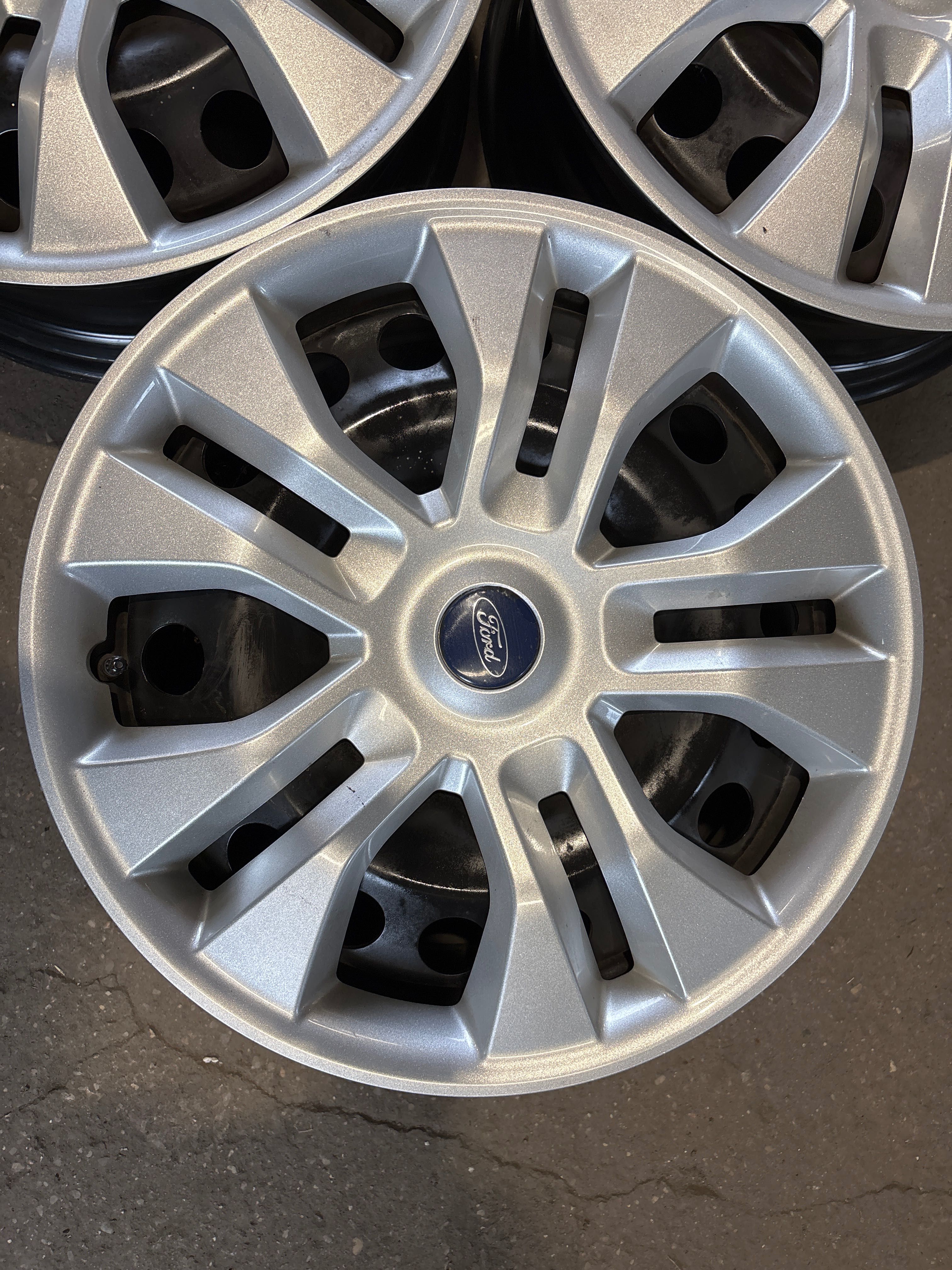 Felgi 17 cali Ford czujniki TPMS Focus Kuga Mondeo Puma S-Max Edge
