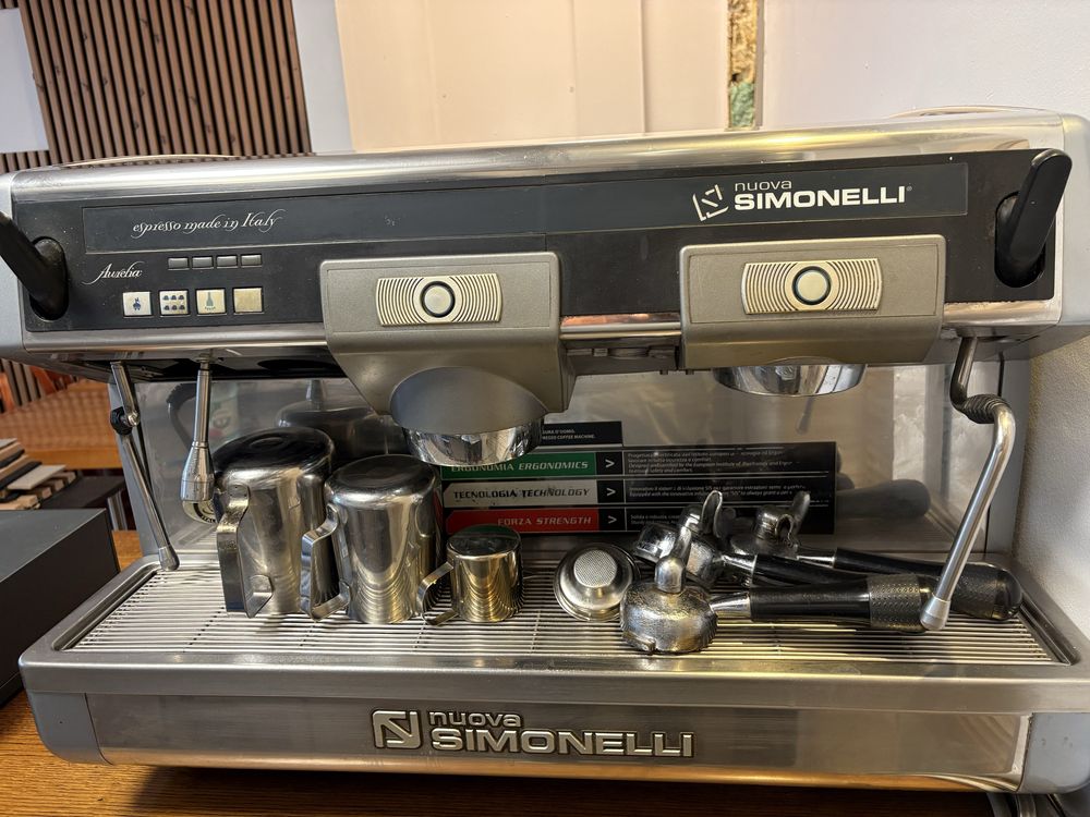 Ekspres do kawy. Nowa Simonelli