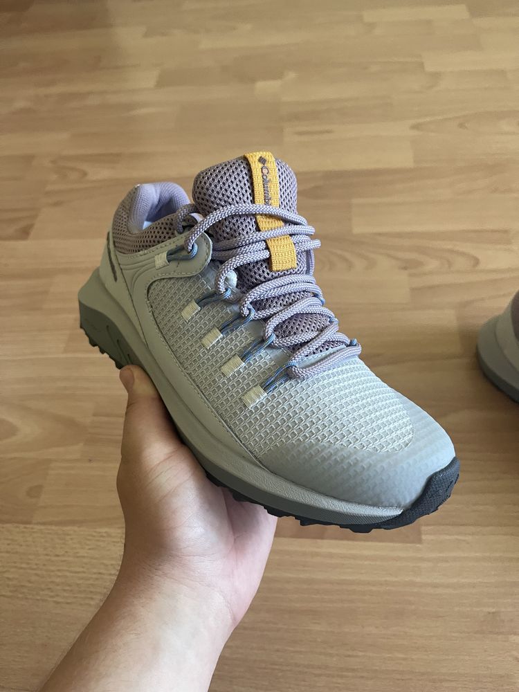 Жіночі кросівки з мембраною Columbia Trailstorm 38розмір 24 см Сірі
