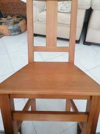 2 Cadeiras de madeira maciça