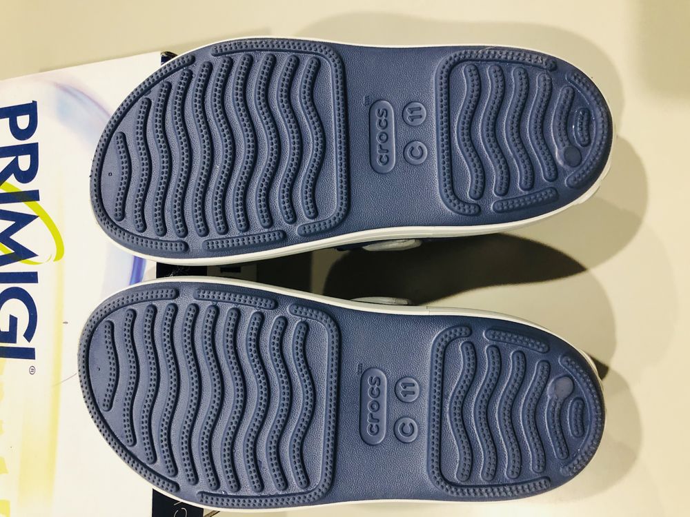 crocs 11 оригинал сандали новые.