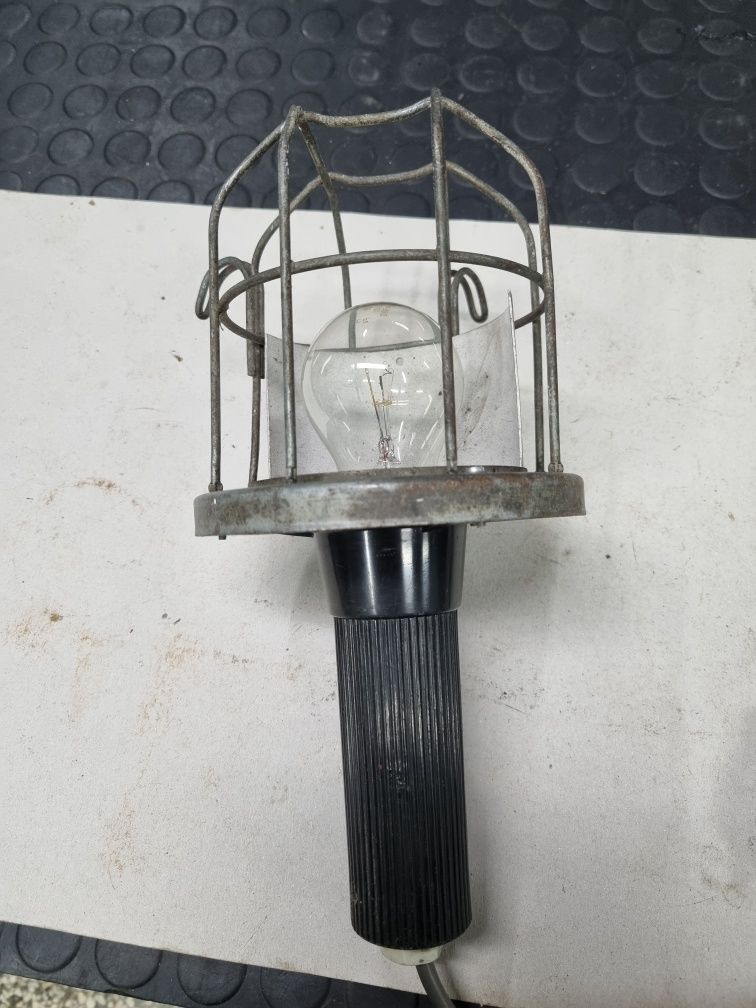 Lampa warsztatowa PRL sznurlampa