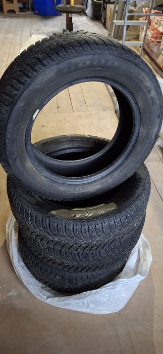 Продам зимнюю резину R15