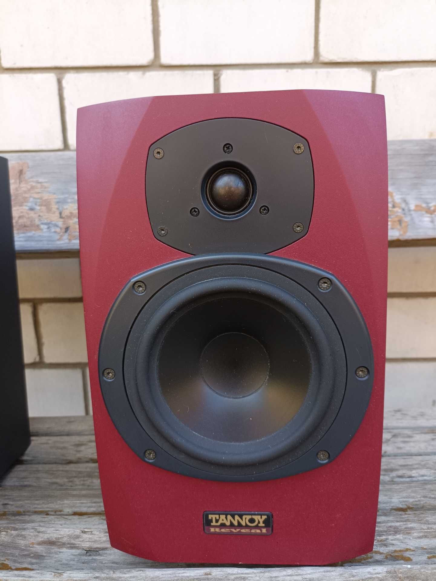 Студийные мониторы  Tannoy REVEAL Passive Speakers RED 6.5"