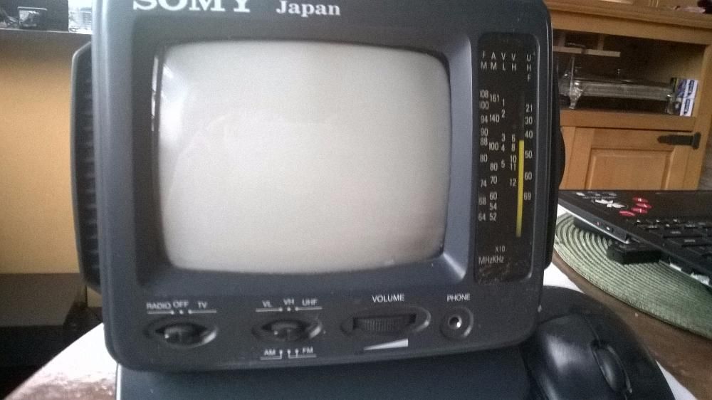 Telewizorek 6' firmy Somy Japan