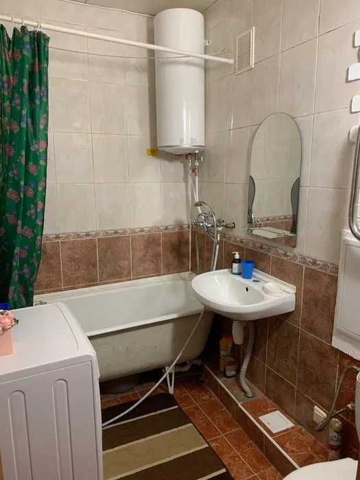 Продам 1-кімнатну гостинку на вул. Тетянівська, 4 — вигідна пропозиція