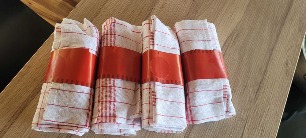 Biało czerwone kuchenne ściereczki bawełniane ,4 sztuki