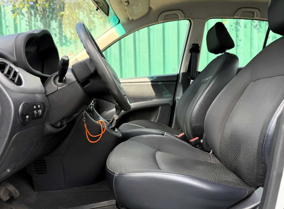 Hyundai i10 1.1 Comfort 70cv