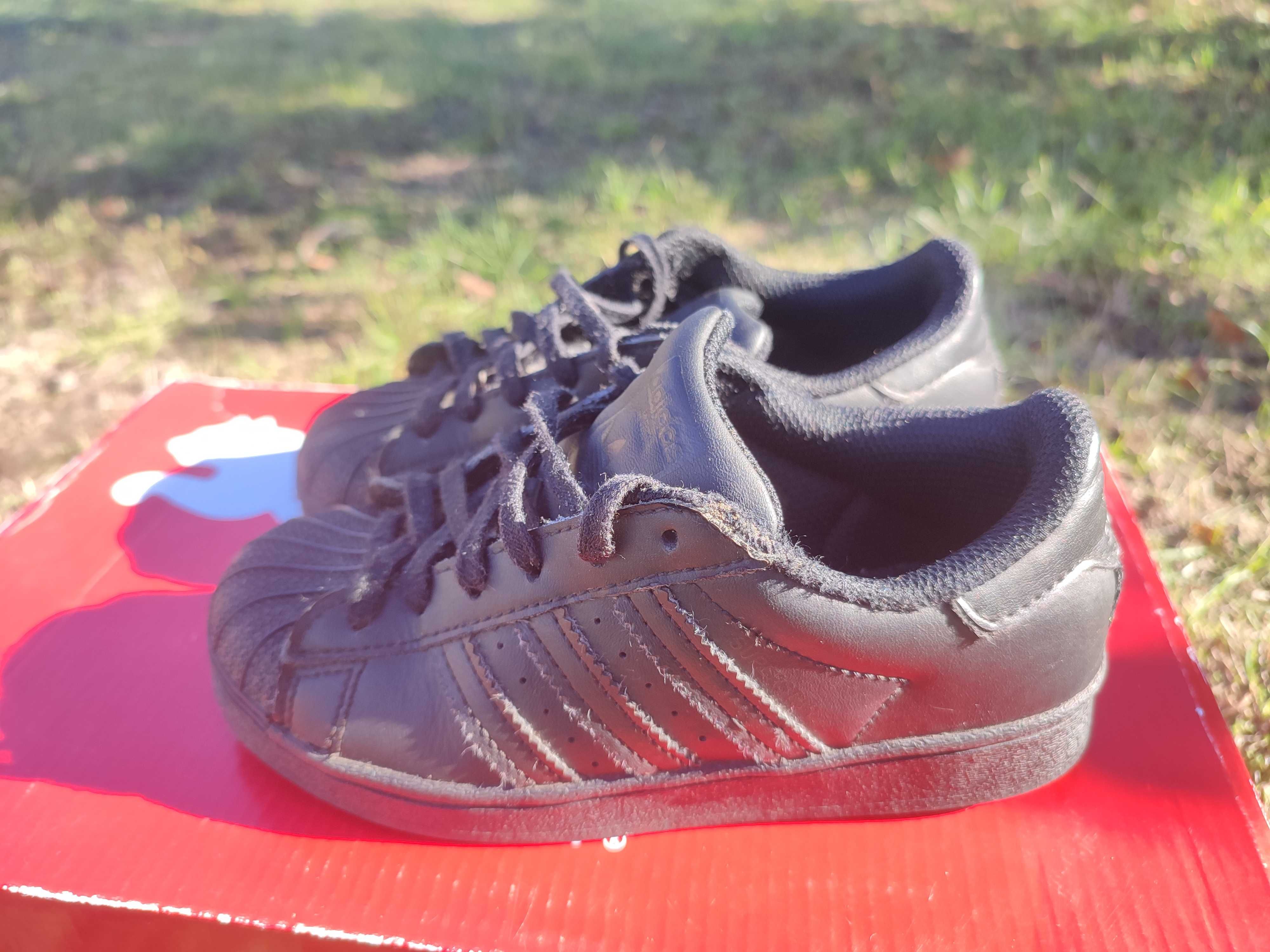 Adidas superstar