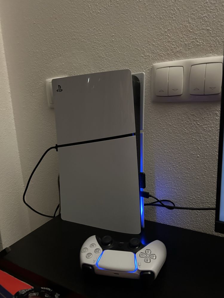 Ps5 Slim + Monitor Samsung Full HD - ambos semi-novos