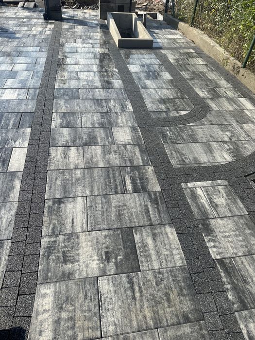 Układanie kostki brukowej Brukarstwo Usługi brukarskie parkingi drogi