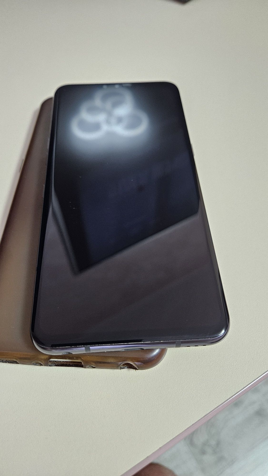 LG V50 ThinQ 5G 6/128 (LM-V450PM) Aurora Black
Процесор Qualcomm Snapd