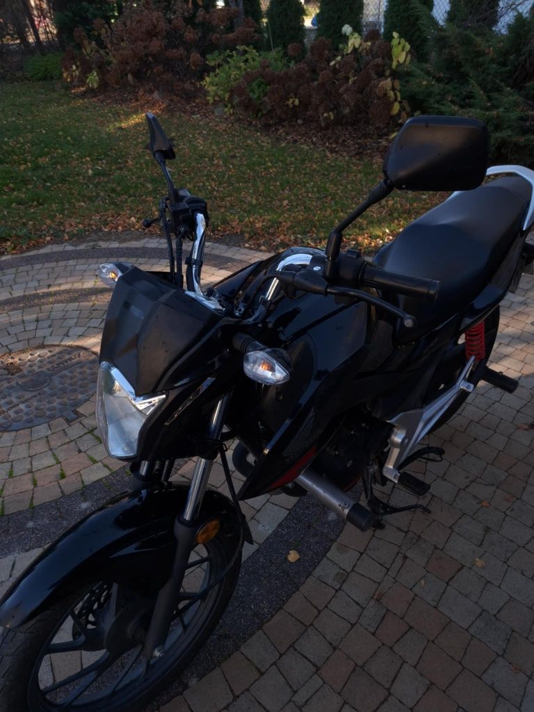 Moto Honda 125 cbf