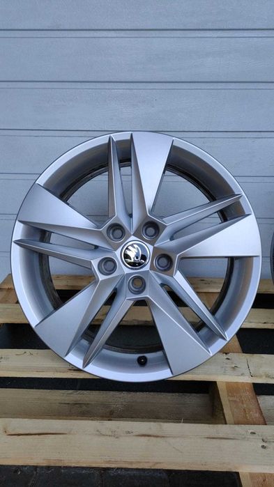 2 sztuki felgi aluminiowe 17'' 5x112 ET41 Skoda Superb III Vw (OL561F)