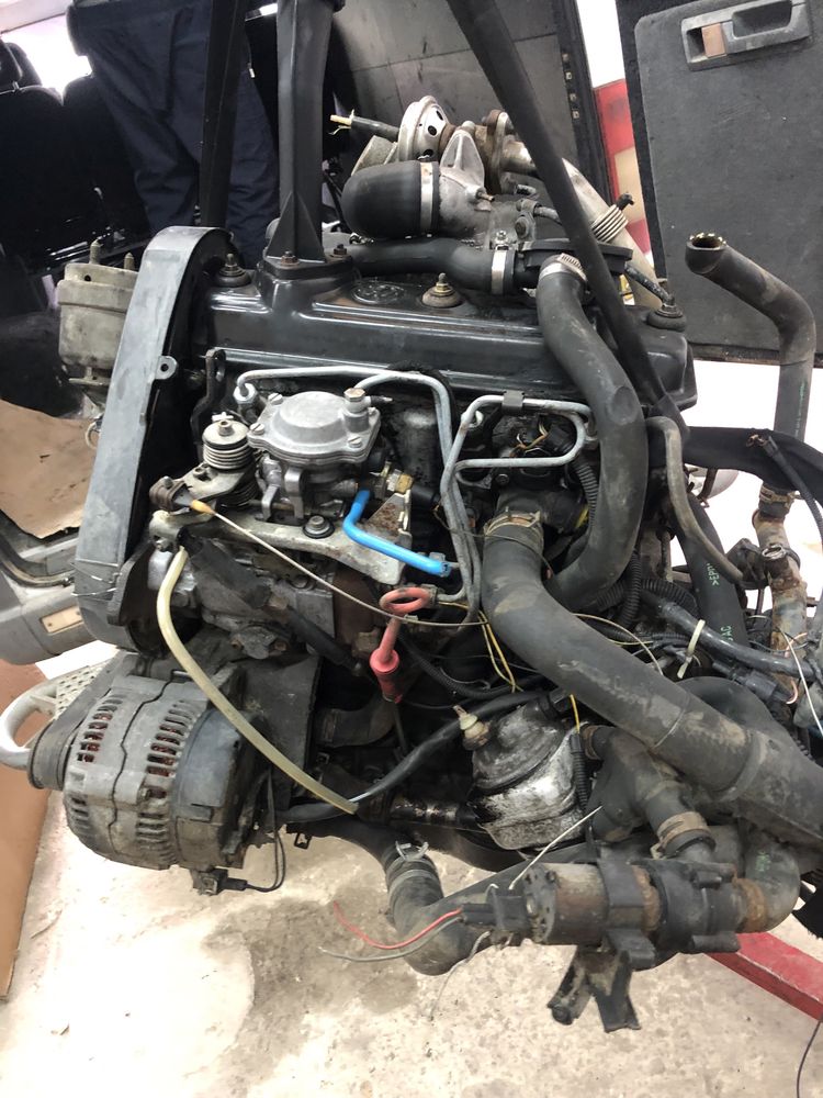 двигатель двигун мотор  1.9 2.4 2.5 тди т4 VW T4