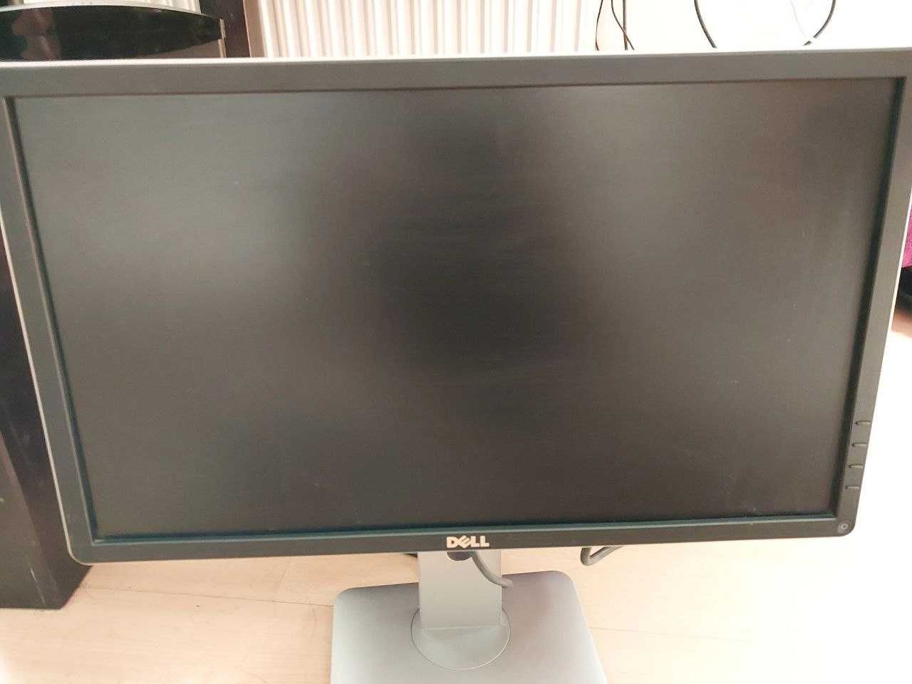4 Monitorów 17-22 Cali 60-75 Hz