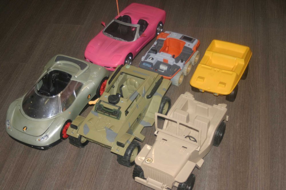 Большие машинки Sindy, Barbie, Action Man,  Gi Joe