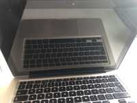 MacBook Pro 13”, modelo A1278 c/ avaria no ecrã