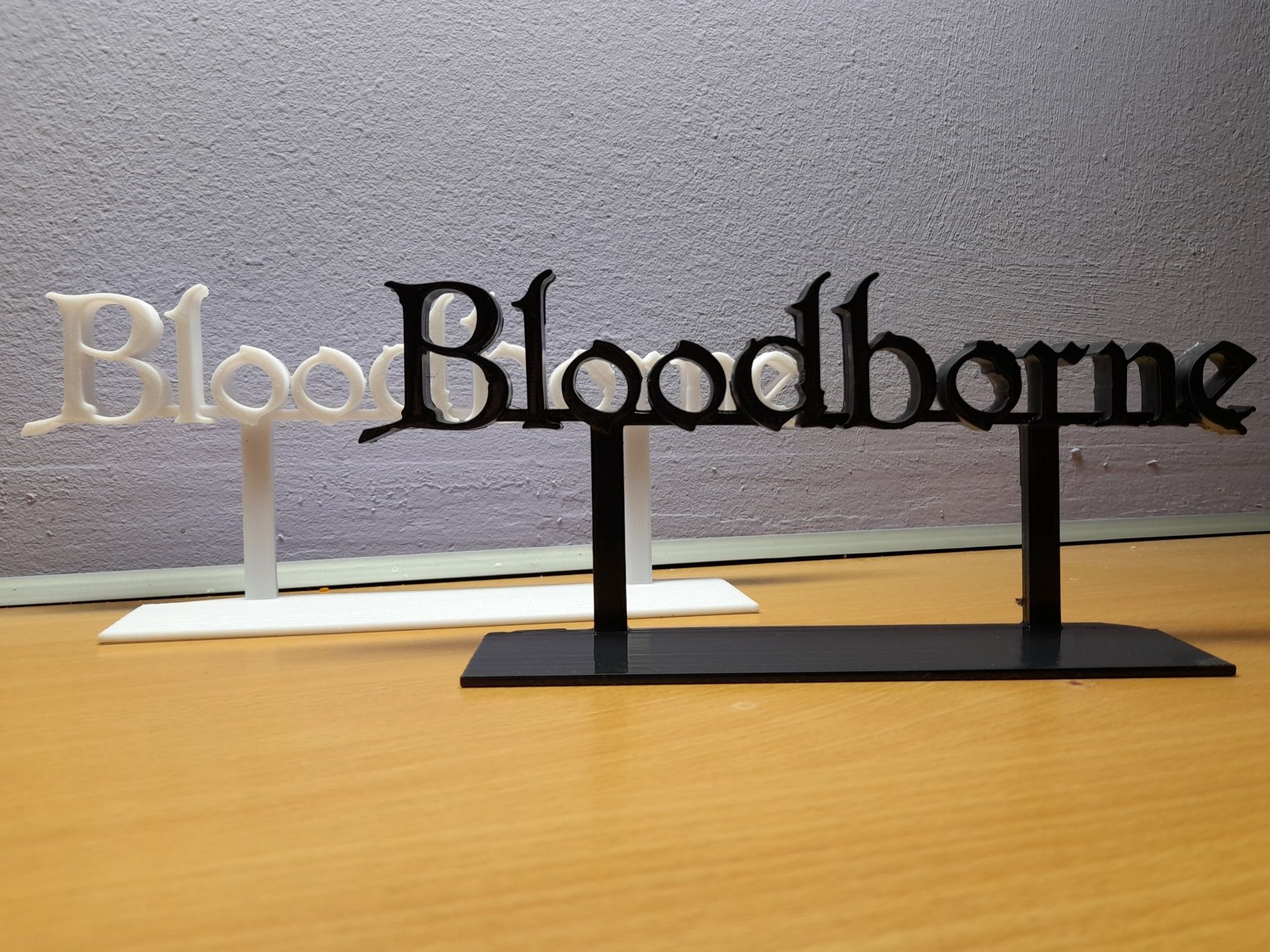 Bloodborne logo 24cm z podkładką