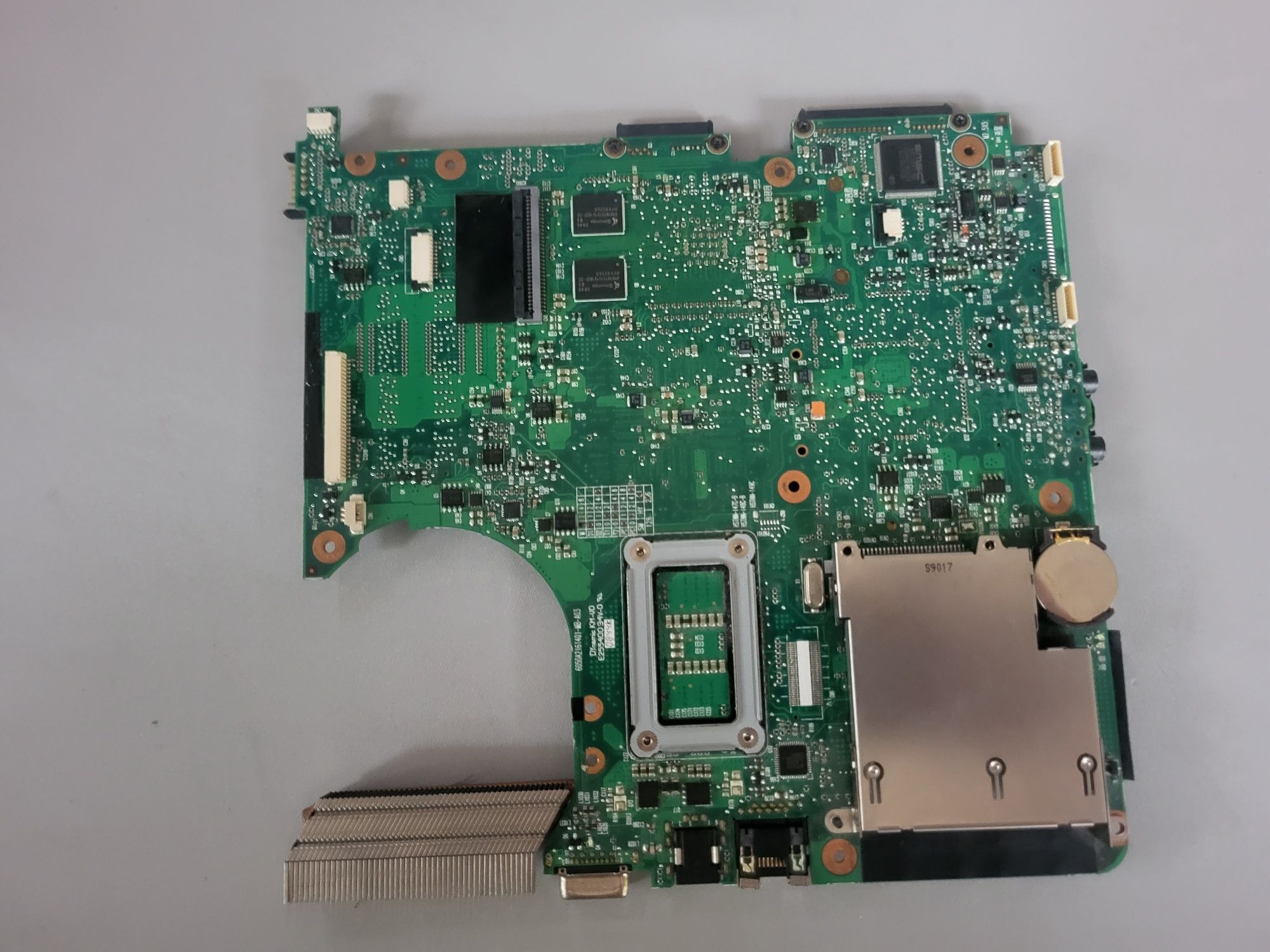 Sprzedam płyte głowna + Procesor do laptopa  HP COMPAQ 6830 S