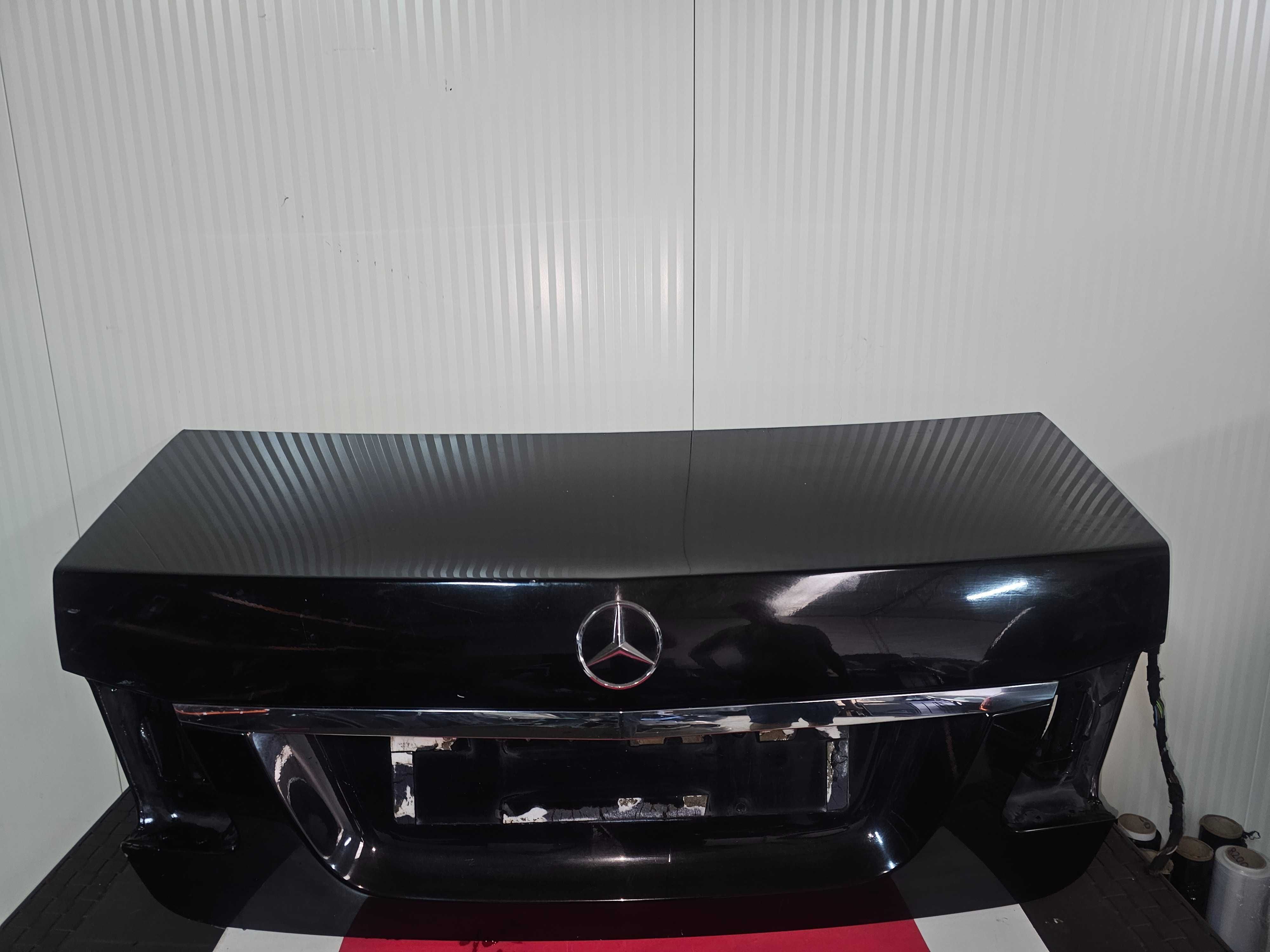 Tampa de Mala Mercedes E320 CDI W212