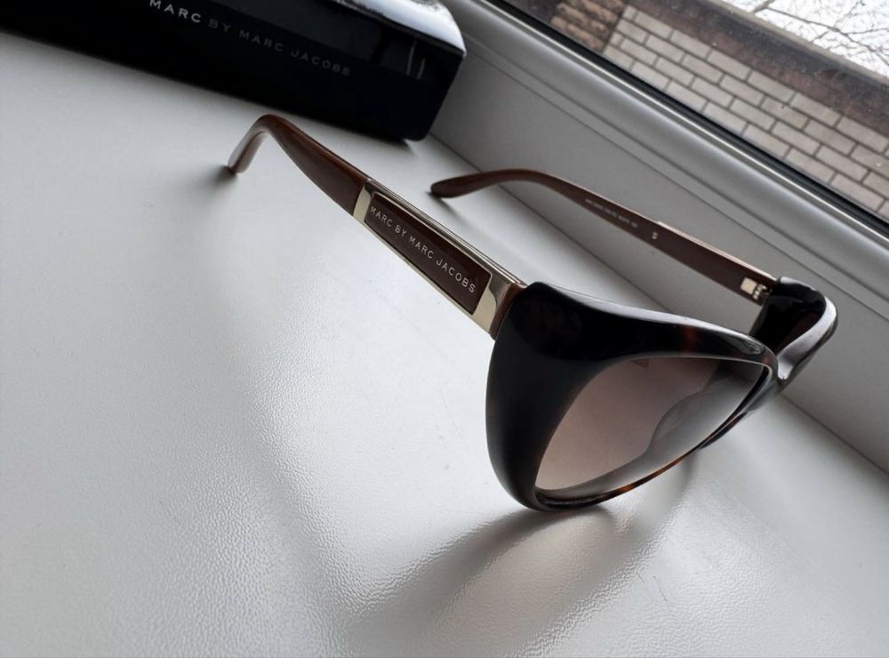 Очки Marc by Marc Jacobs