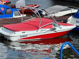 Motorówka Glastron SX175 bowrider wake tower 220KM + przyczepa