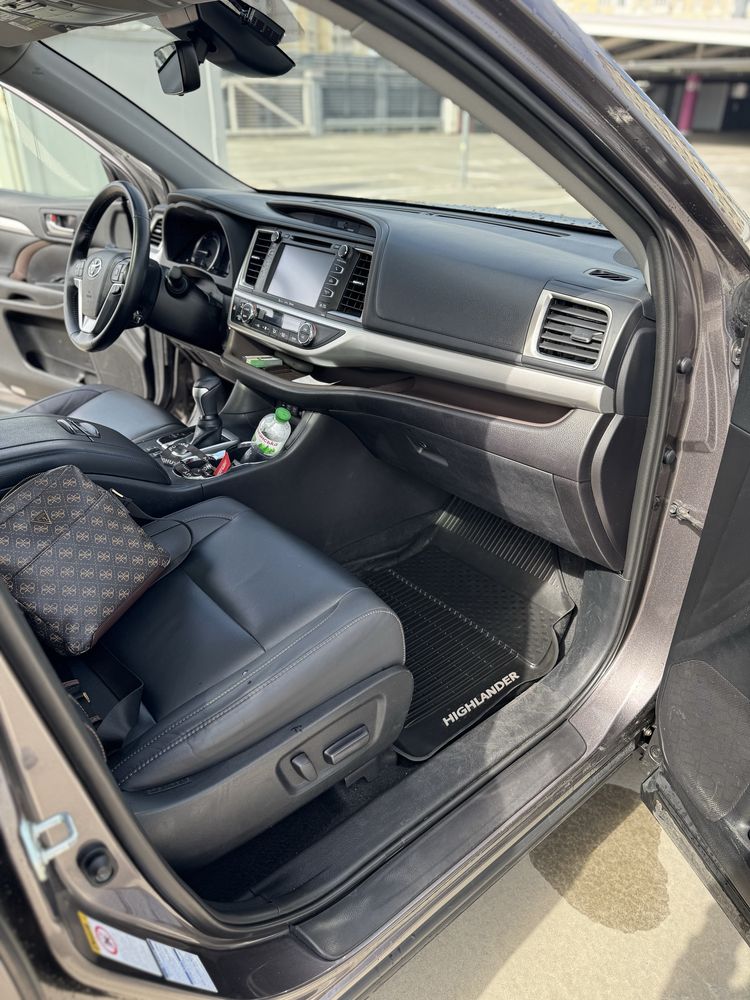 Toyota Highlander 2018