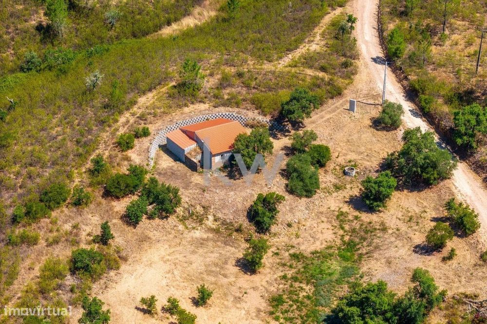 Moradia isolada na Cumeada - Salir com projecto aprovado